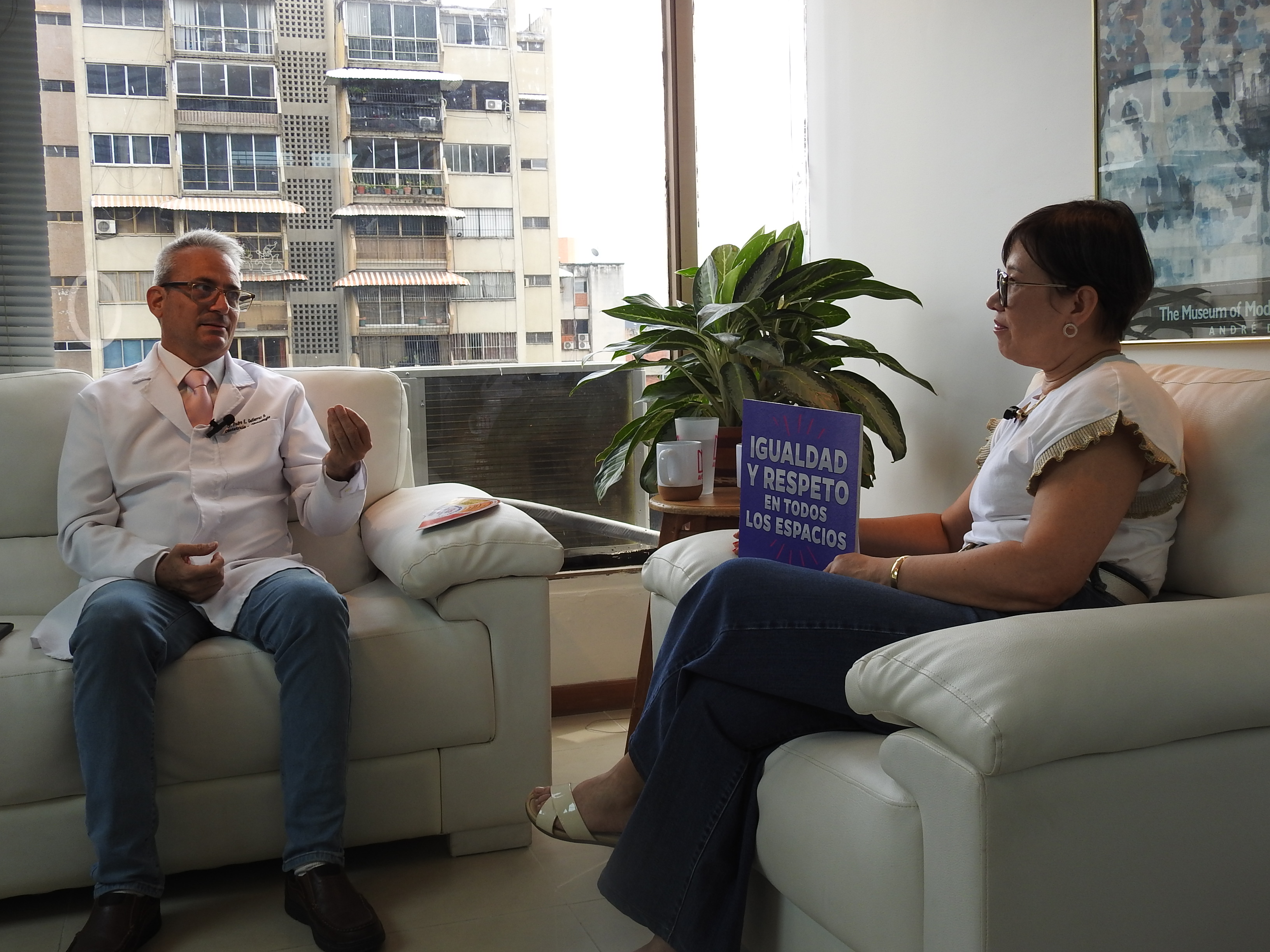 Doctor Pedro Elías Gutiérrez y Magdymar León Torrealba